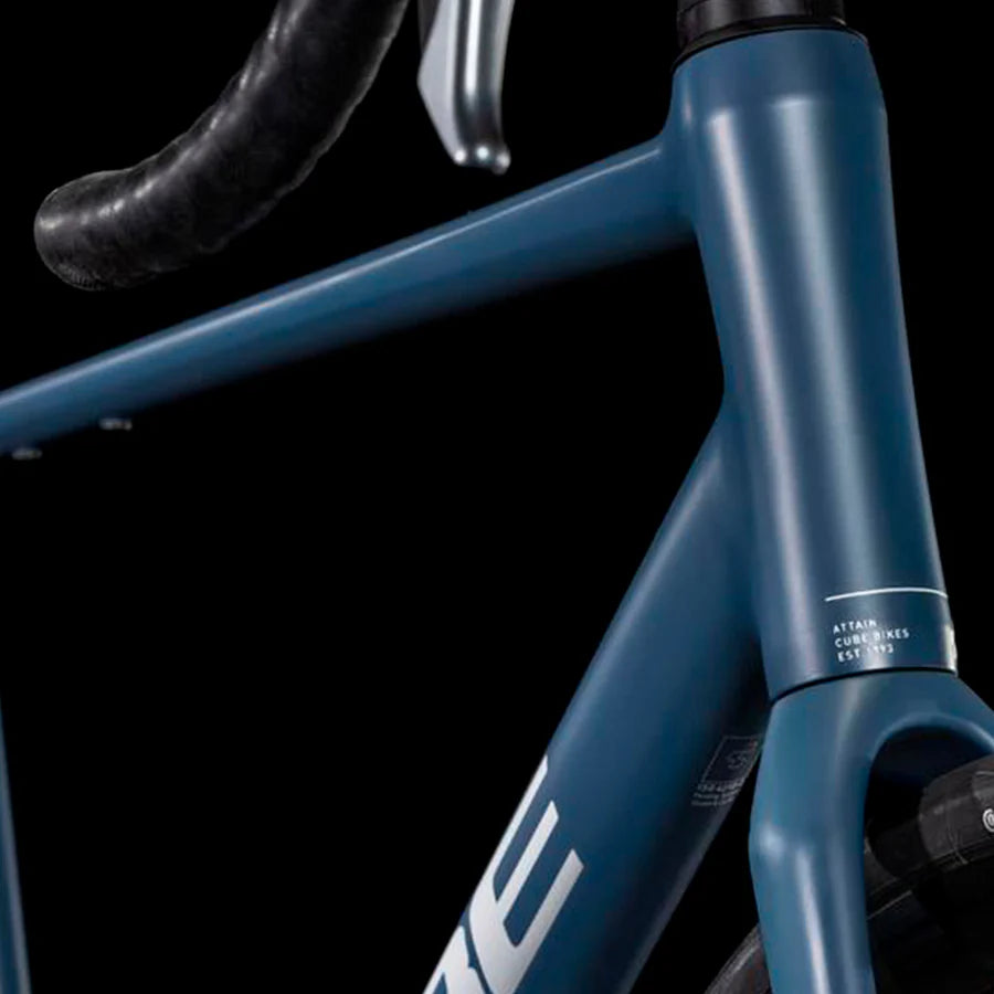 Bicicleta Ruta attain Pro Aro 700c