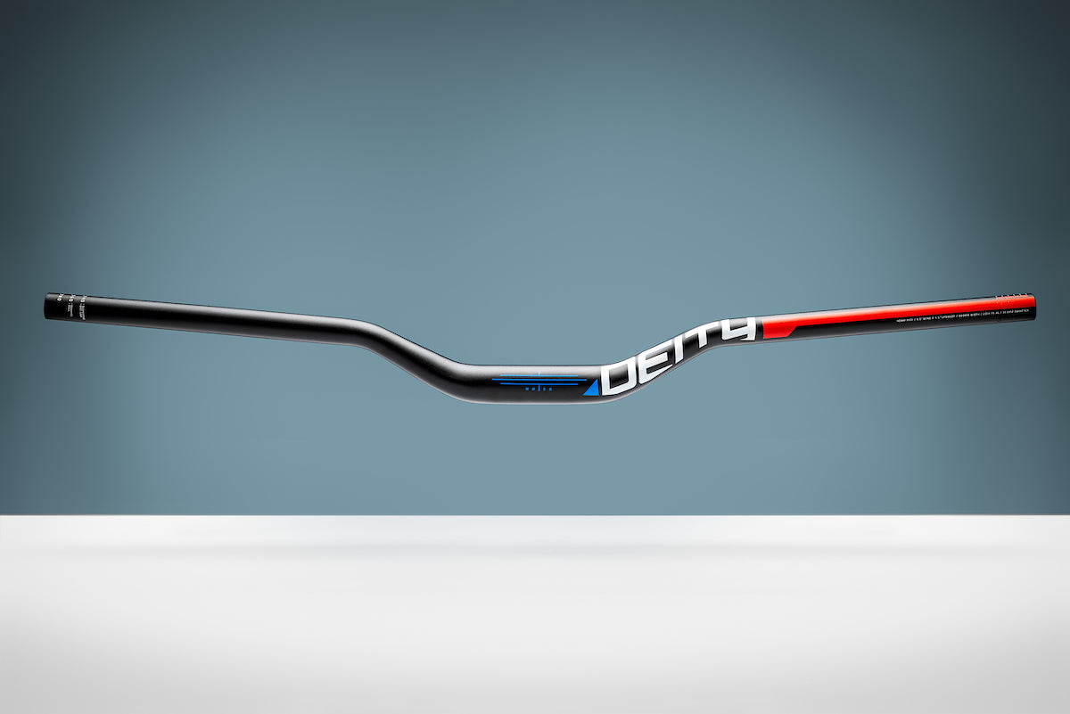 MANUBRIO DEITY CZ40 x 31.8 ANTHEM