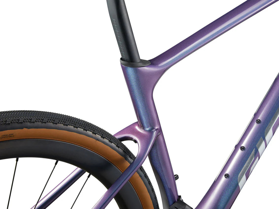 Bicicleta Gravel Revolt Advanced Pro 1