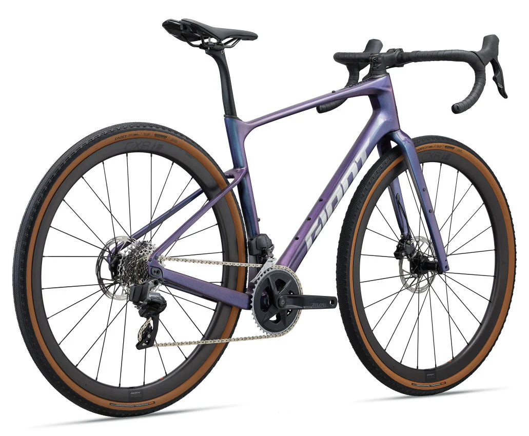 Bicicleta Gravel Revolt Advanced Pro 1