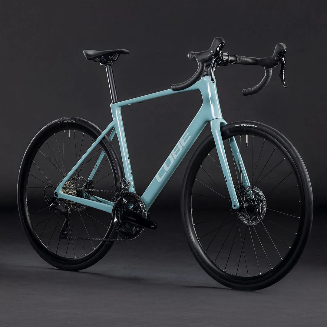 Bicicleta ATTAIN C:62 RACE SKYLIGHTBLUE´N´CYAN