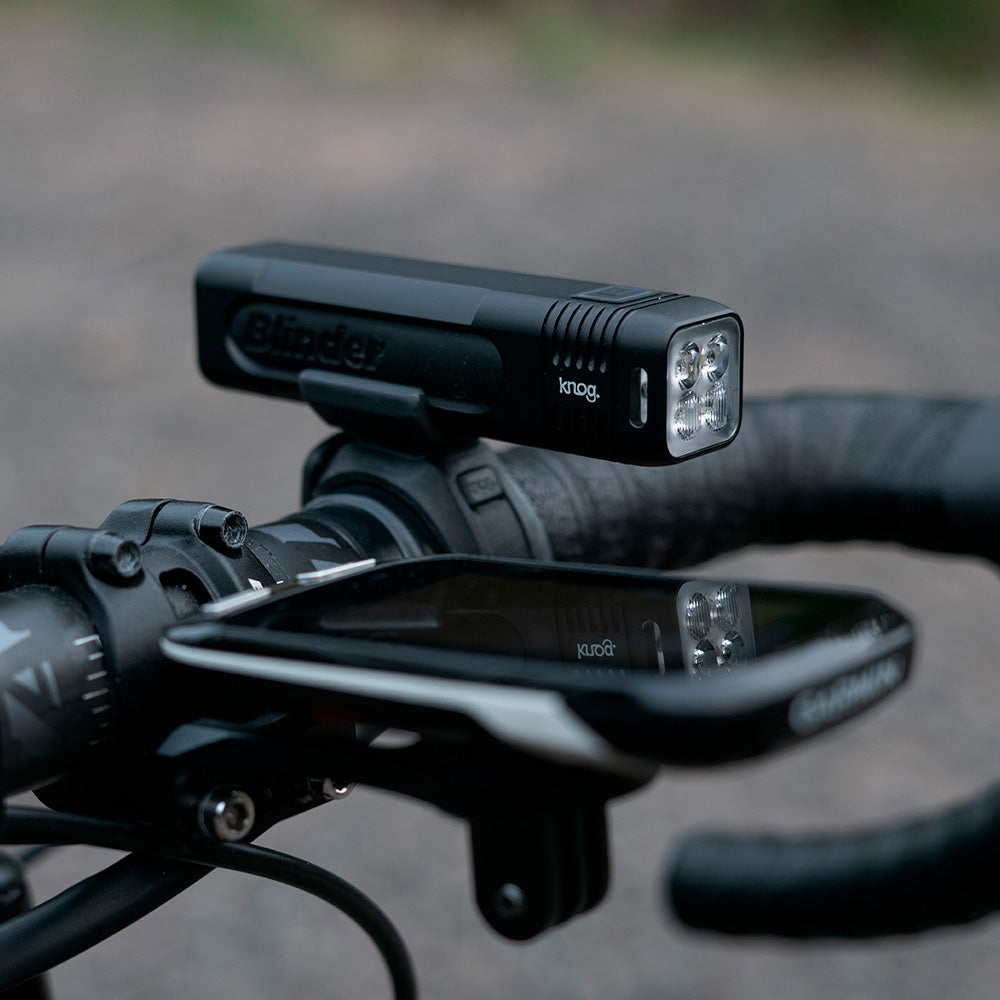 Luz delantera Knog Blinder 900L