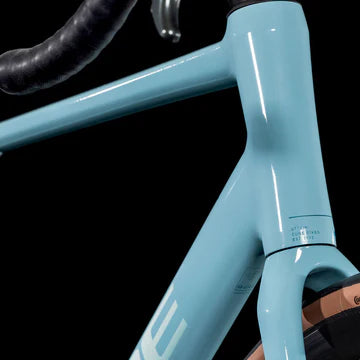 Bicicleta Ruta Cube Attain Race
