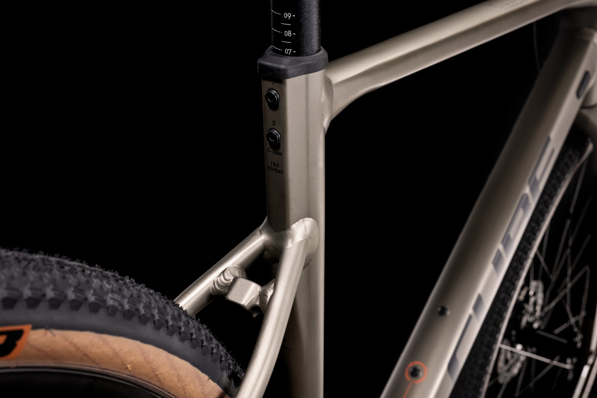 Bicicleta Gravel Nuroad EX Aro 700c