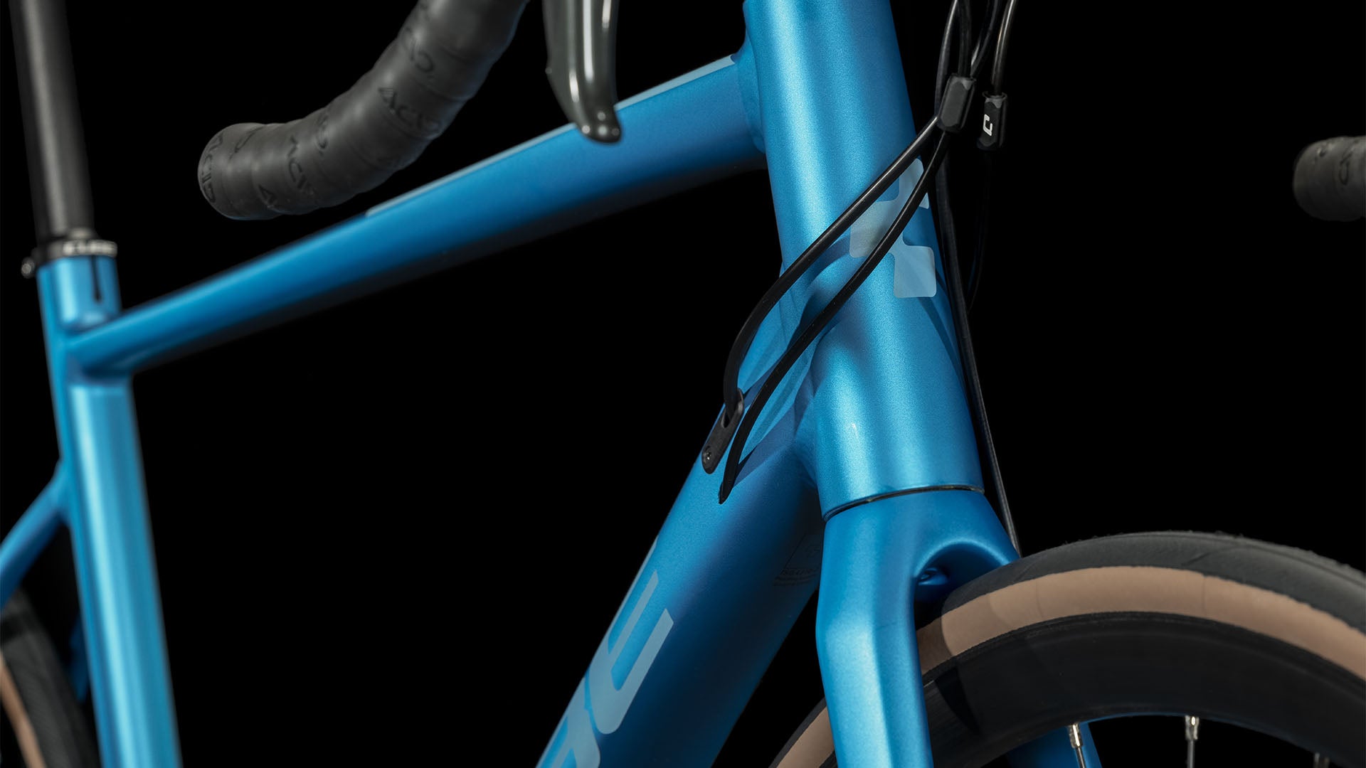 Bicicleta Ruta Attain Race Aro 700c