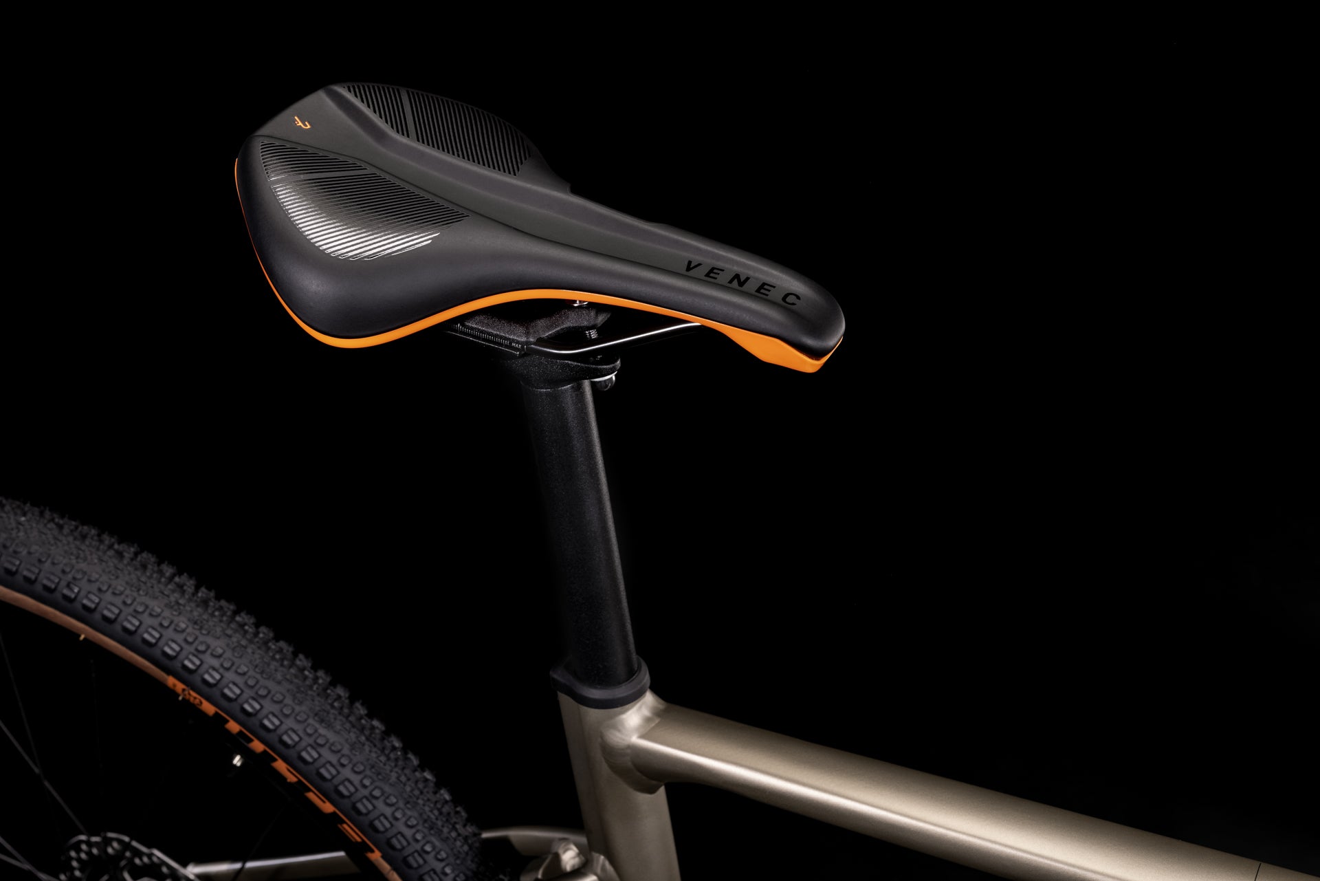 Bicicleta Gravel Nuroad EX Aro 700c