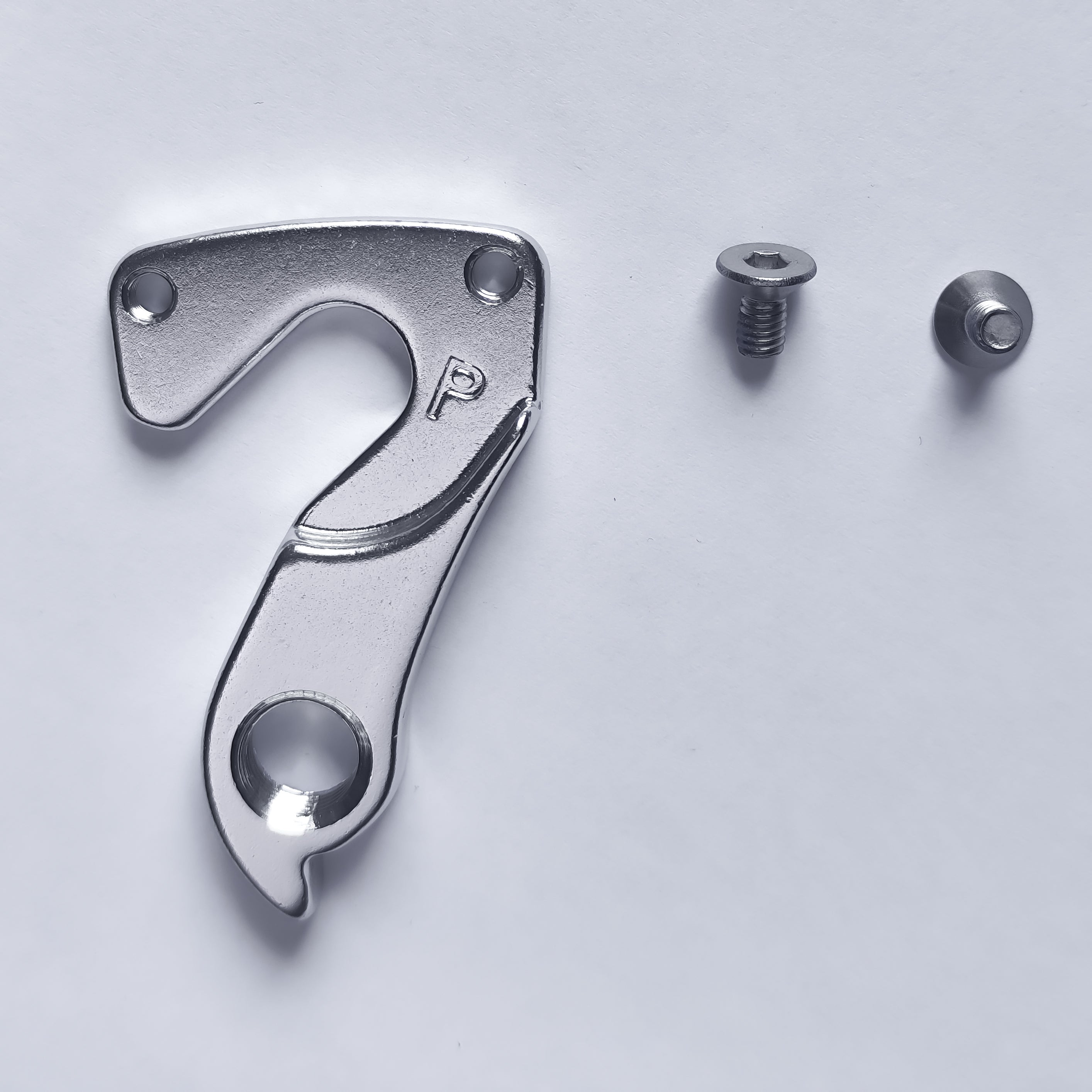 Postiza Faucon Max / Lander