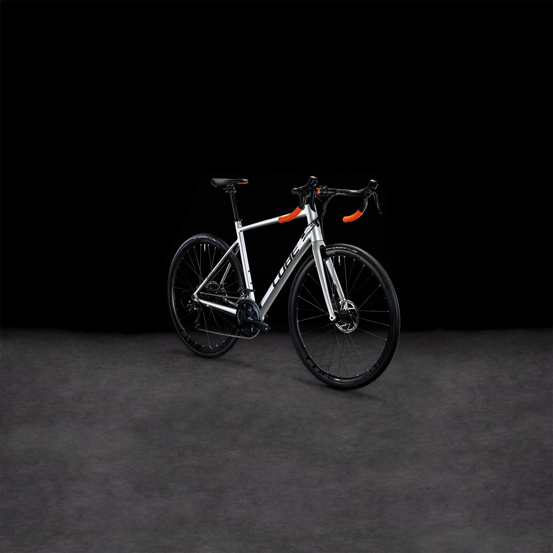 Bicicleta Ruta Attain Pro Aro 700c