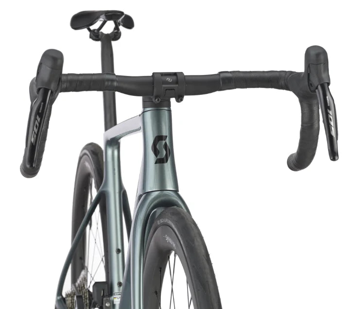 Bicicleta ruta Addict RC 30 Shimano 105 DI2