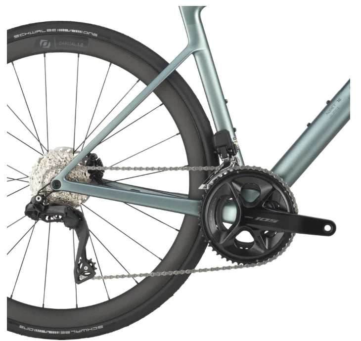 Bicicleta ruta Addict RC 30 Shimano 105 DI2