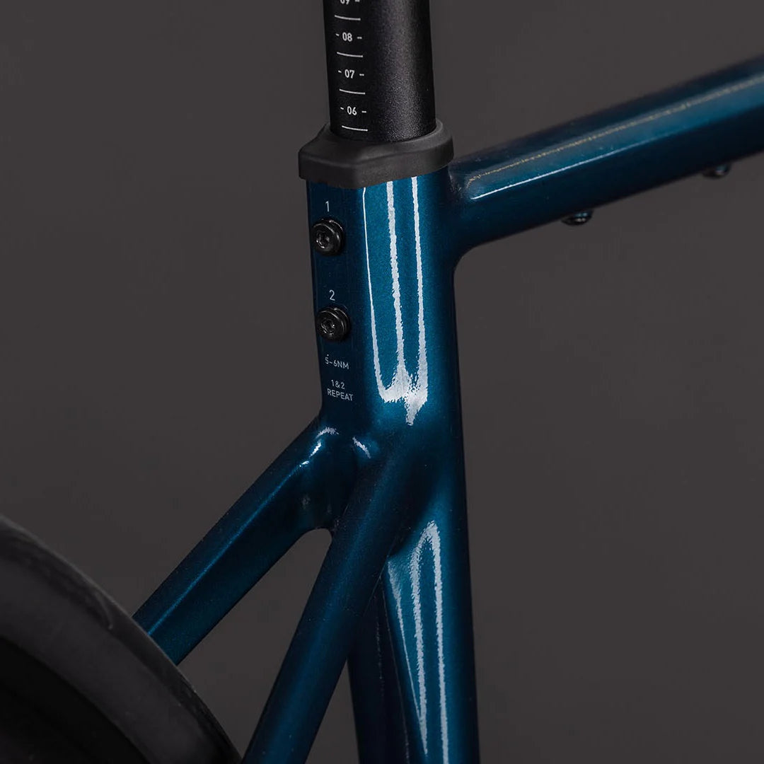 Bicicleta ATTAIN PRO NAUTICA´N´PRISM