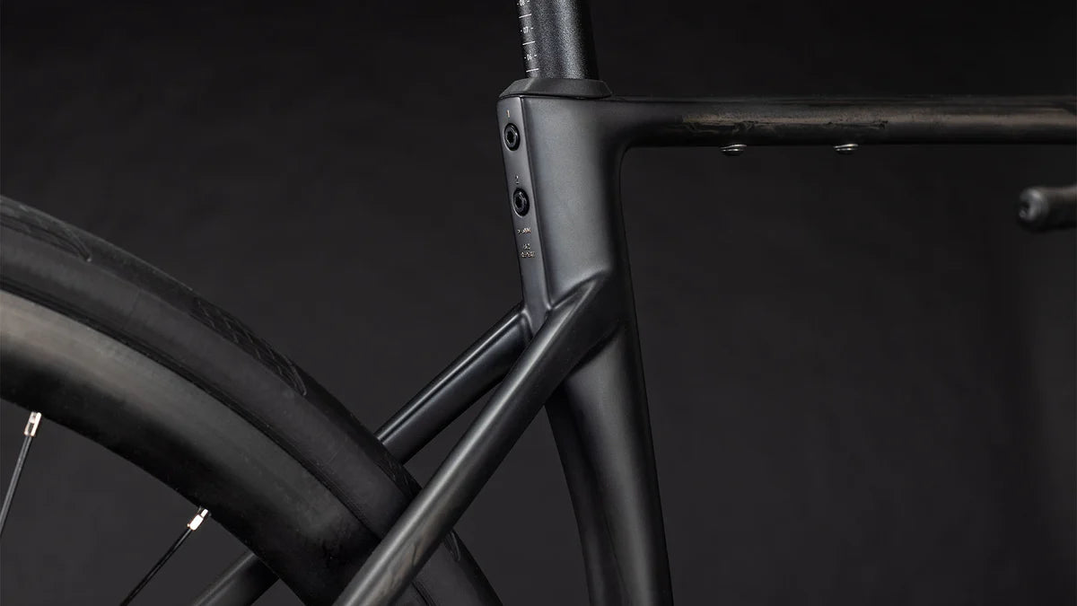 Bicicleta Ruta Attain C:62 2026