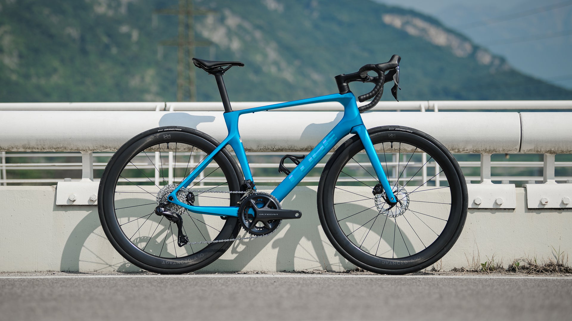 Bicicleta Ruta Cube Agree C:62 Pro