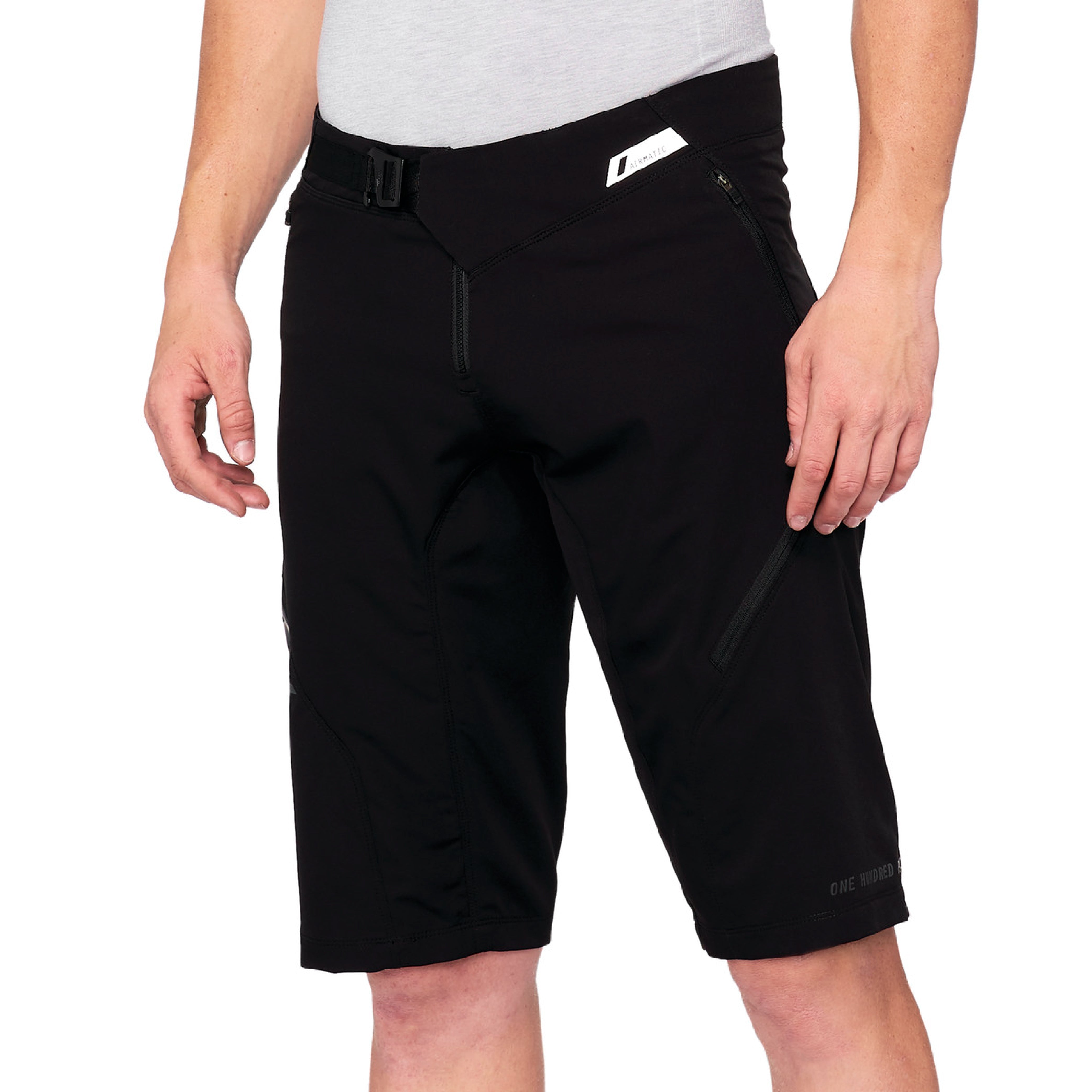 Shorts AIRMATIC Black