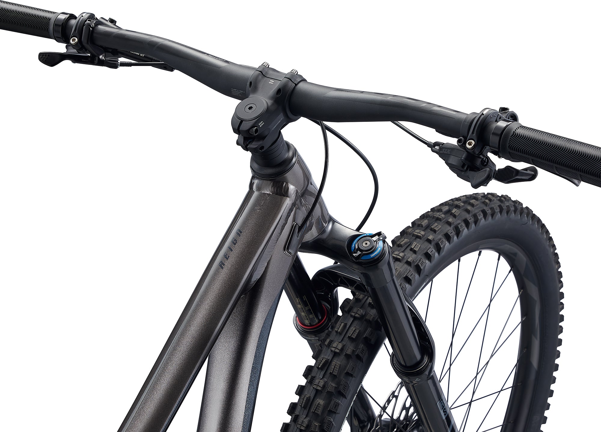 Bicicleta Mountain Bike Reign Aro 29
